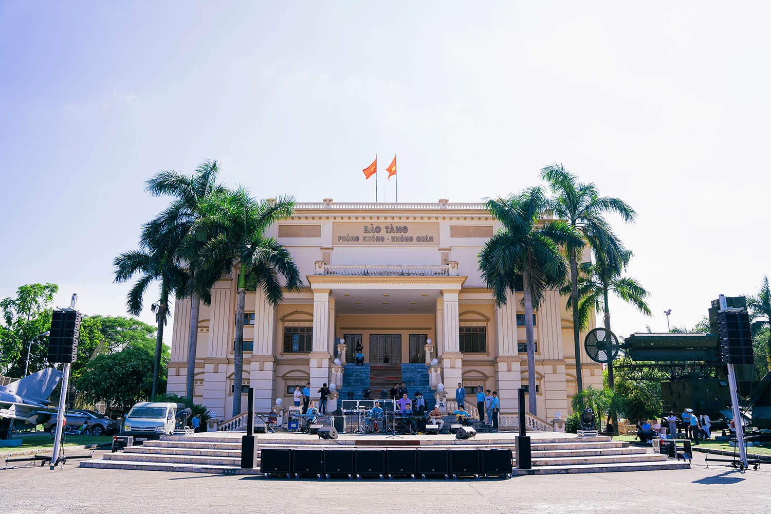 Buổi lễ bàn giao hệ thống âm thanh và ánh sáng tại Bảo tàng Phòng không – Không quân