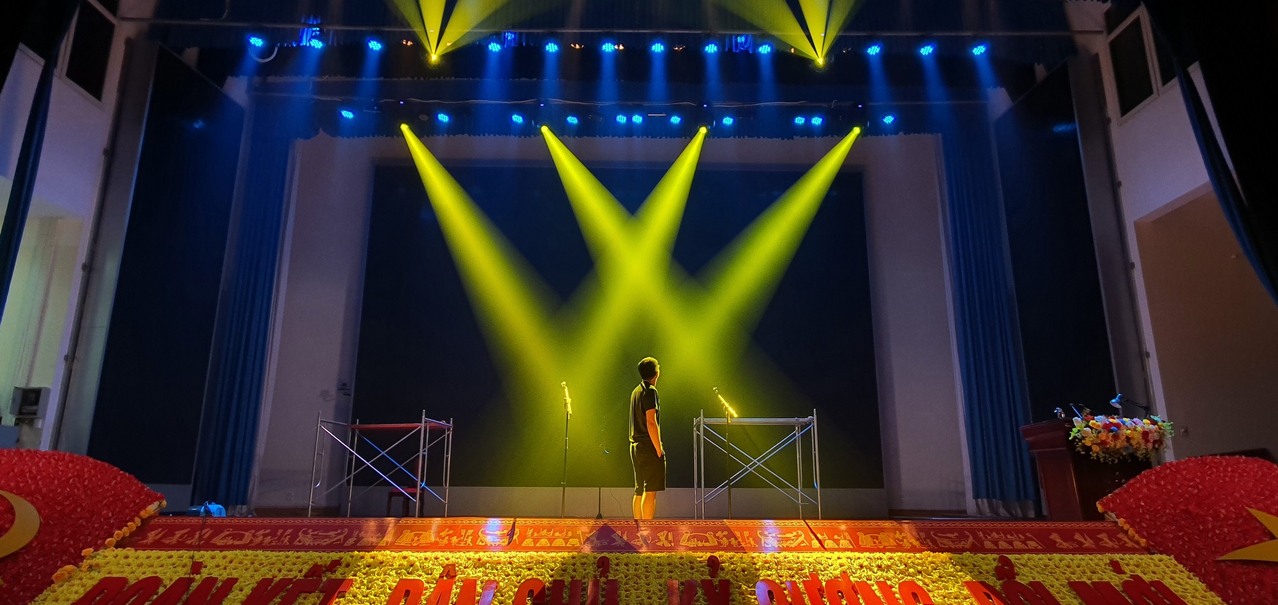 Dự án lắp đặt sân khấu hội trường biểu diễn tại Phú Thọ